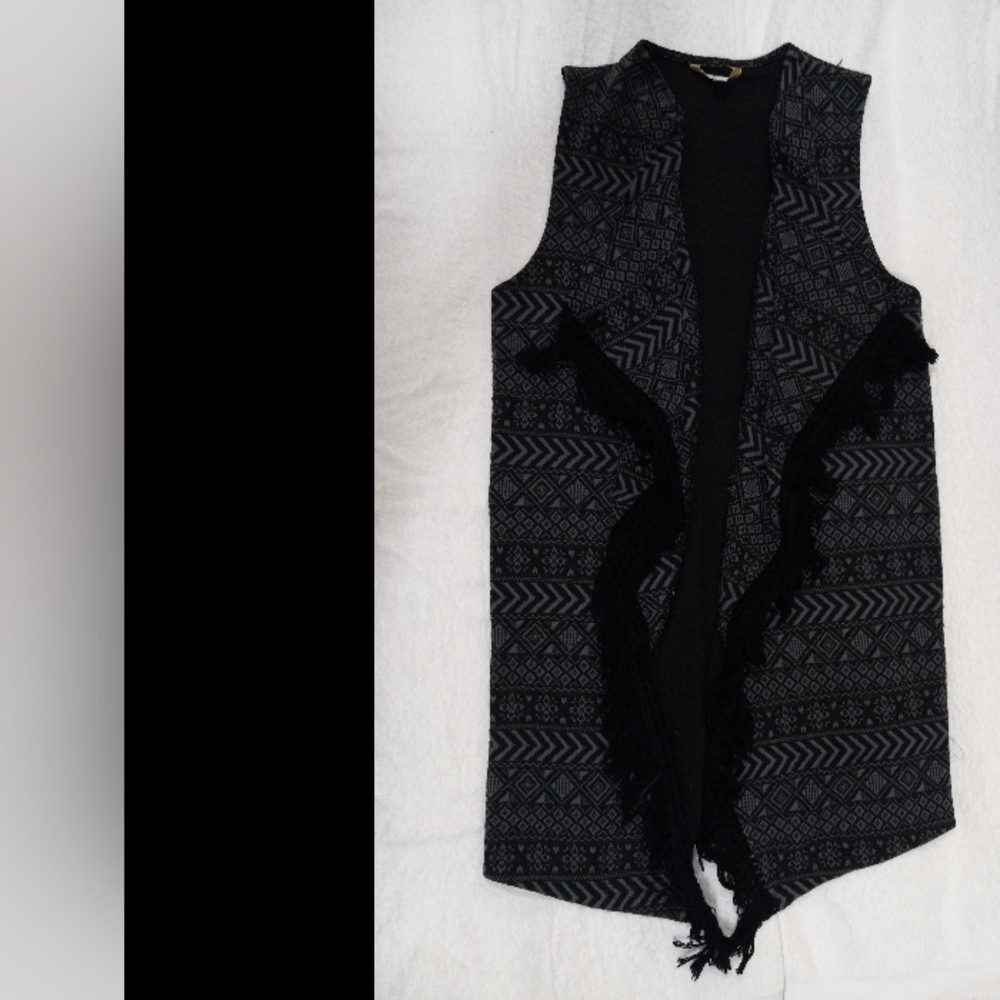 C brand black and gray vest